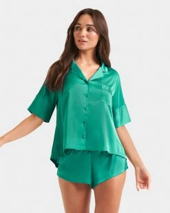 Bluebella shop 7 Bluebella - US Alma Luxury Satin Short Pajama Set Columbia Green